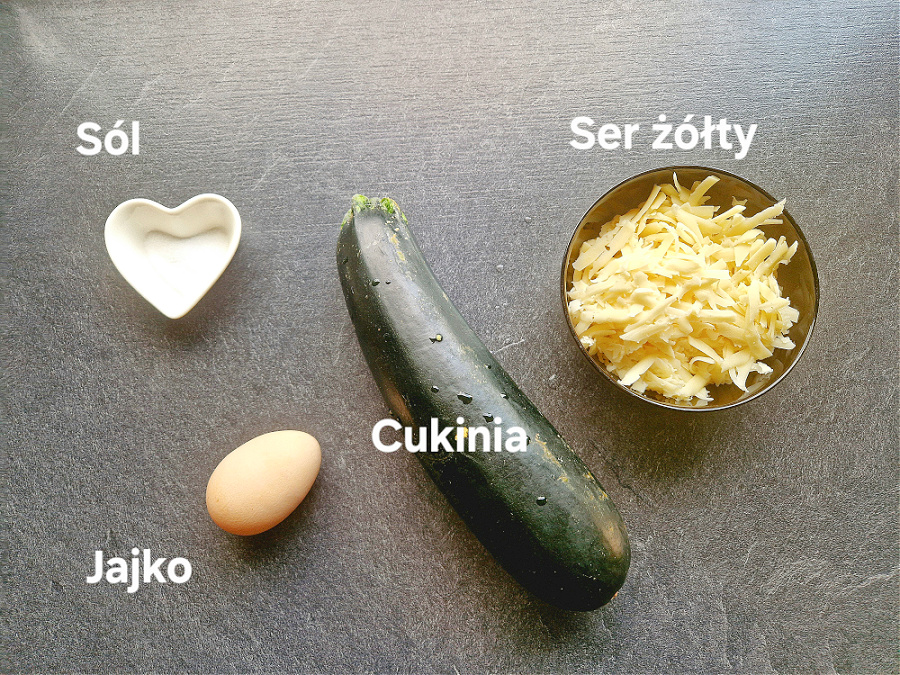 Składniki na placek do wrapa z cukinii